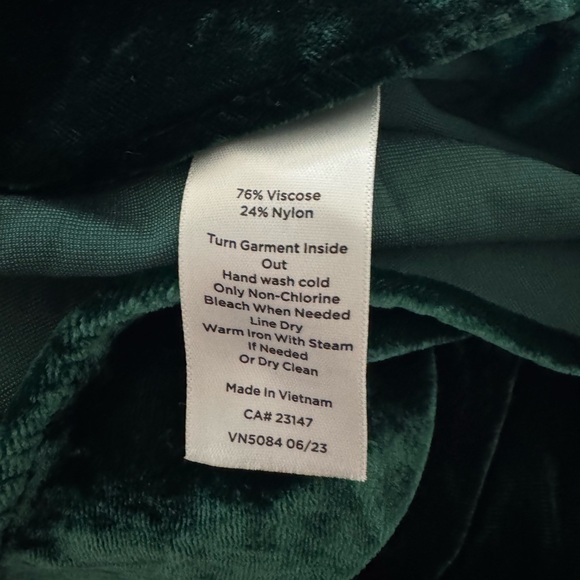 Talbots Green Velvet button down blouse size Large Petite - Picture 5 of 6